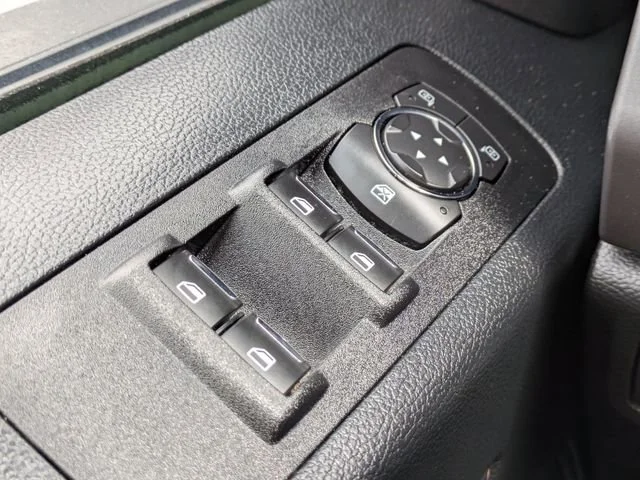 Used 2020 Velocity Blue Ford XL image 24