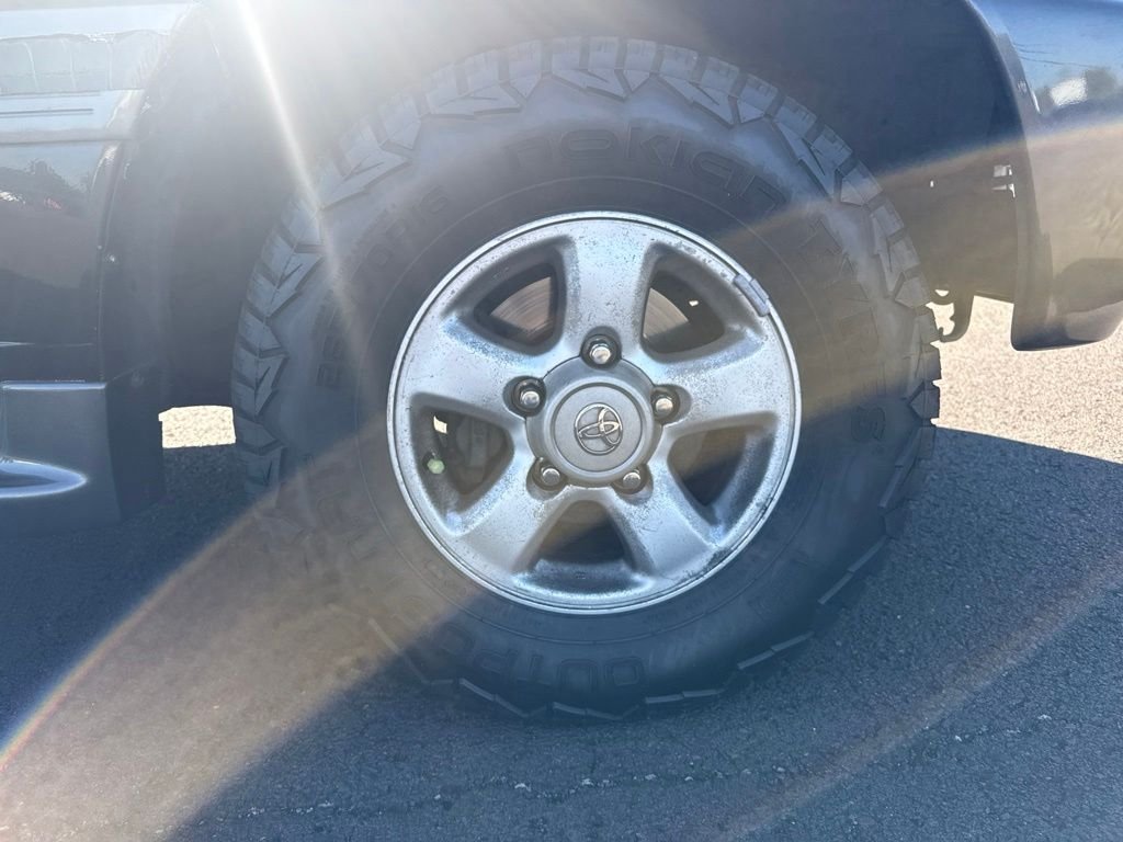Used 2000 Black Toyota Base image 27
