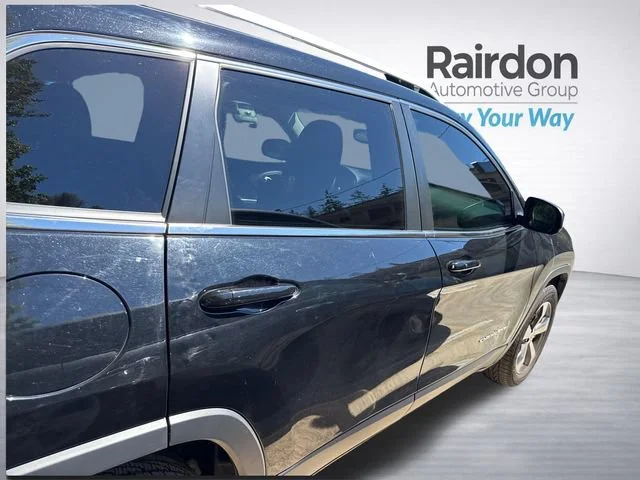 Used 2019 Diamond Black Crystal Pearlcoat Jeep Limited image 8