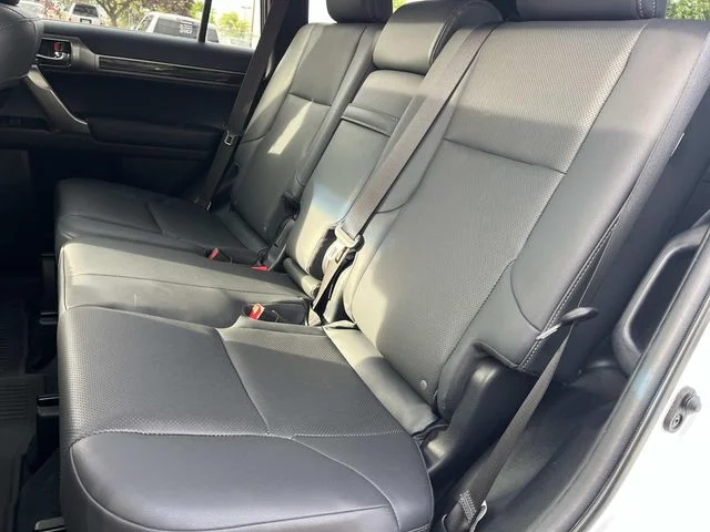 Used 2022 White Lexus 460 image 24