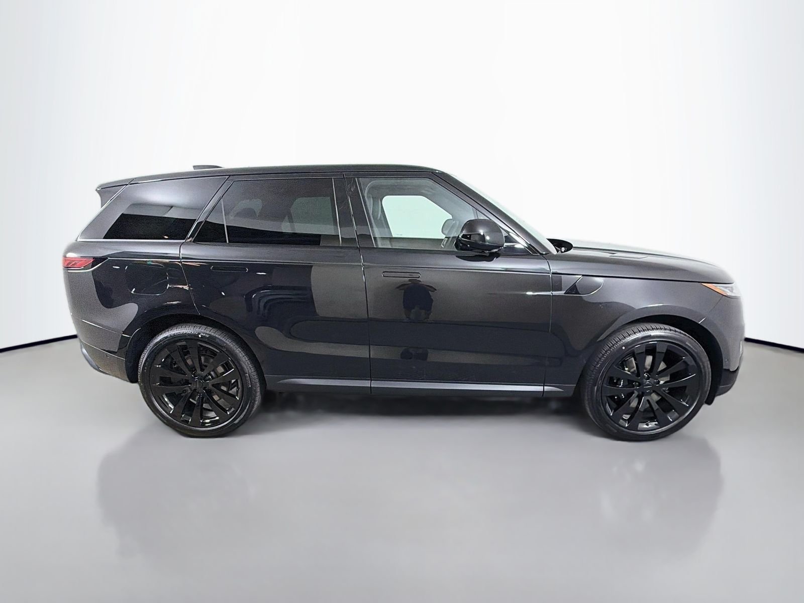 New 2026 Santorini Black LAND ROVER SE image 6