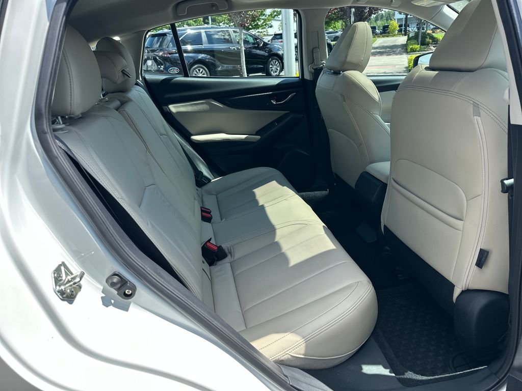 Used 2018 Crystal White Pearl Subaru 2.0i Limited image 15