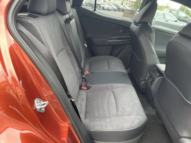 2026 Toyota C-HR XSE - Photo 36