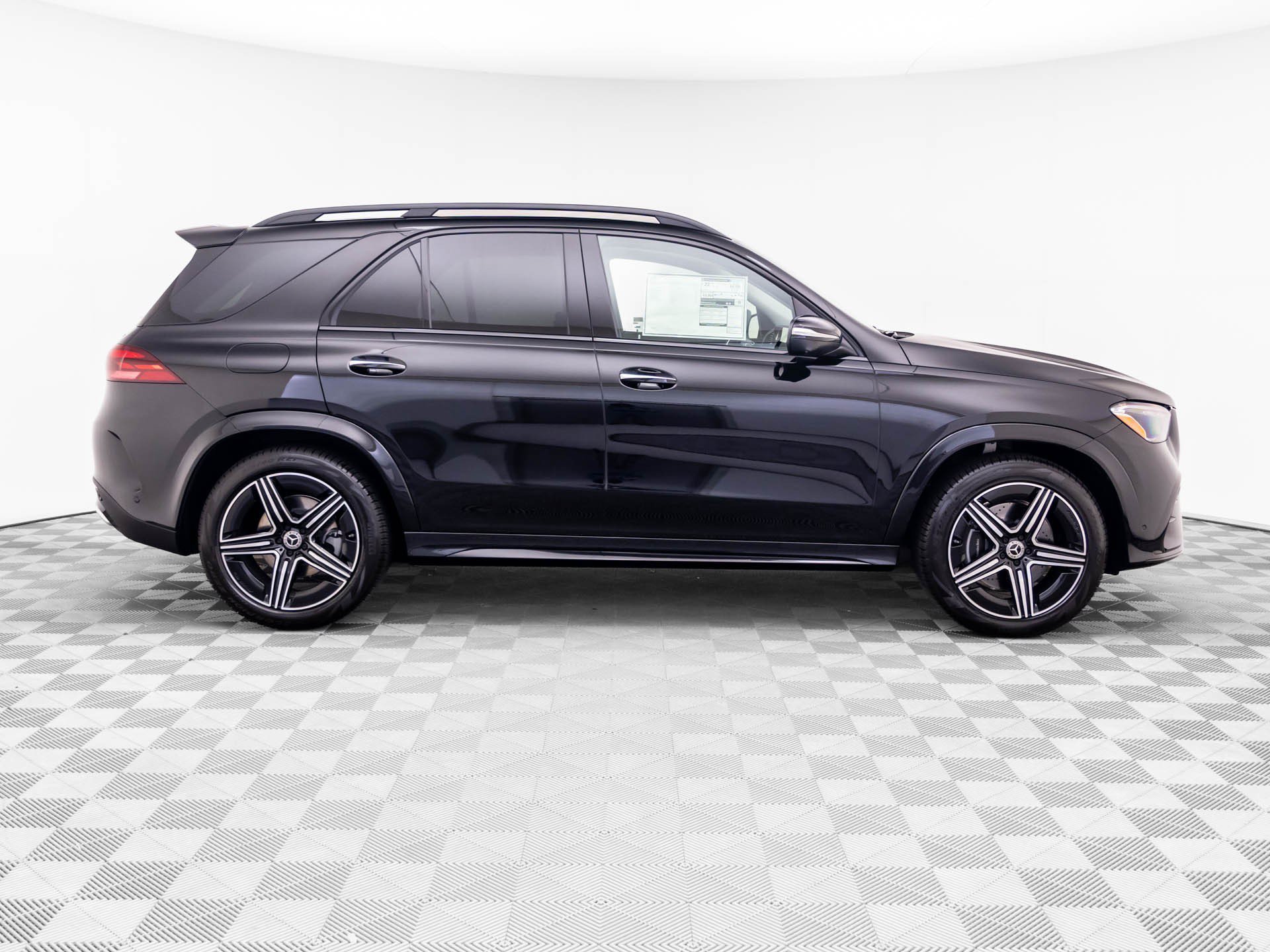 New 2026 Black Mercedes-Benz GLE 350 image 47