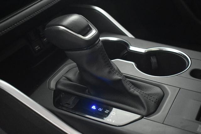 Used 2020 Black Toyota XLE image 30