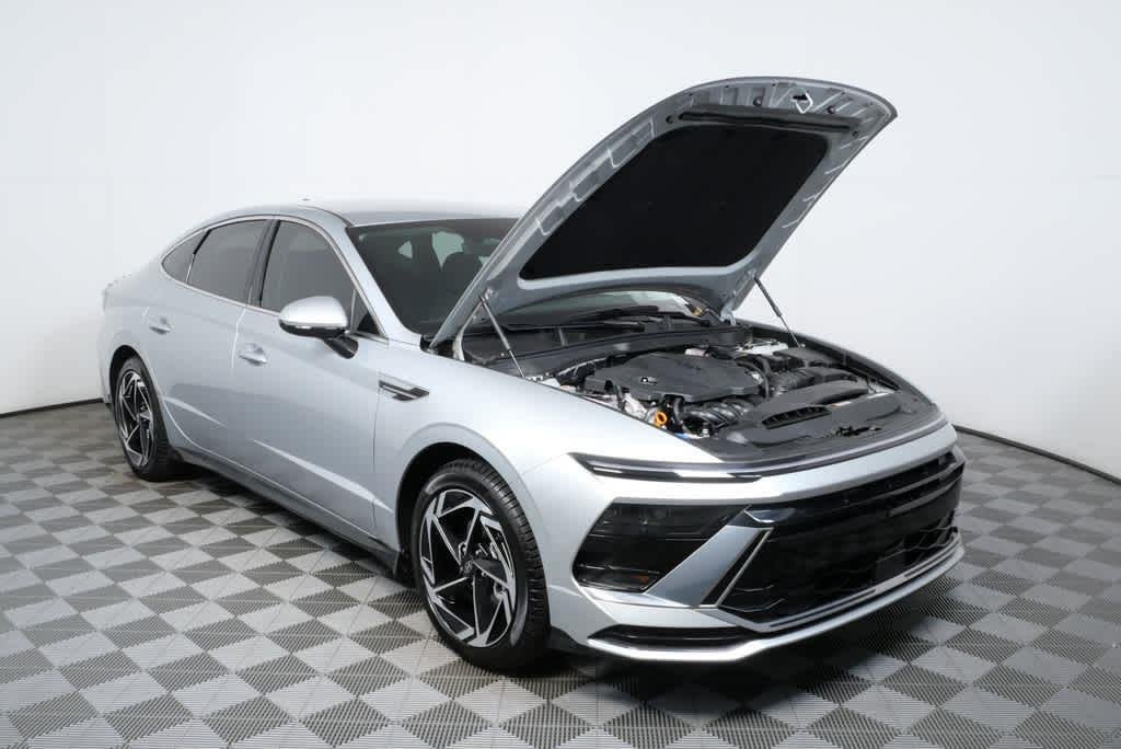 New 2026 Aero Silver Hyundai SEL Sport image 11