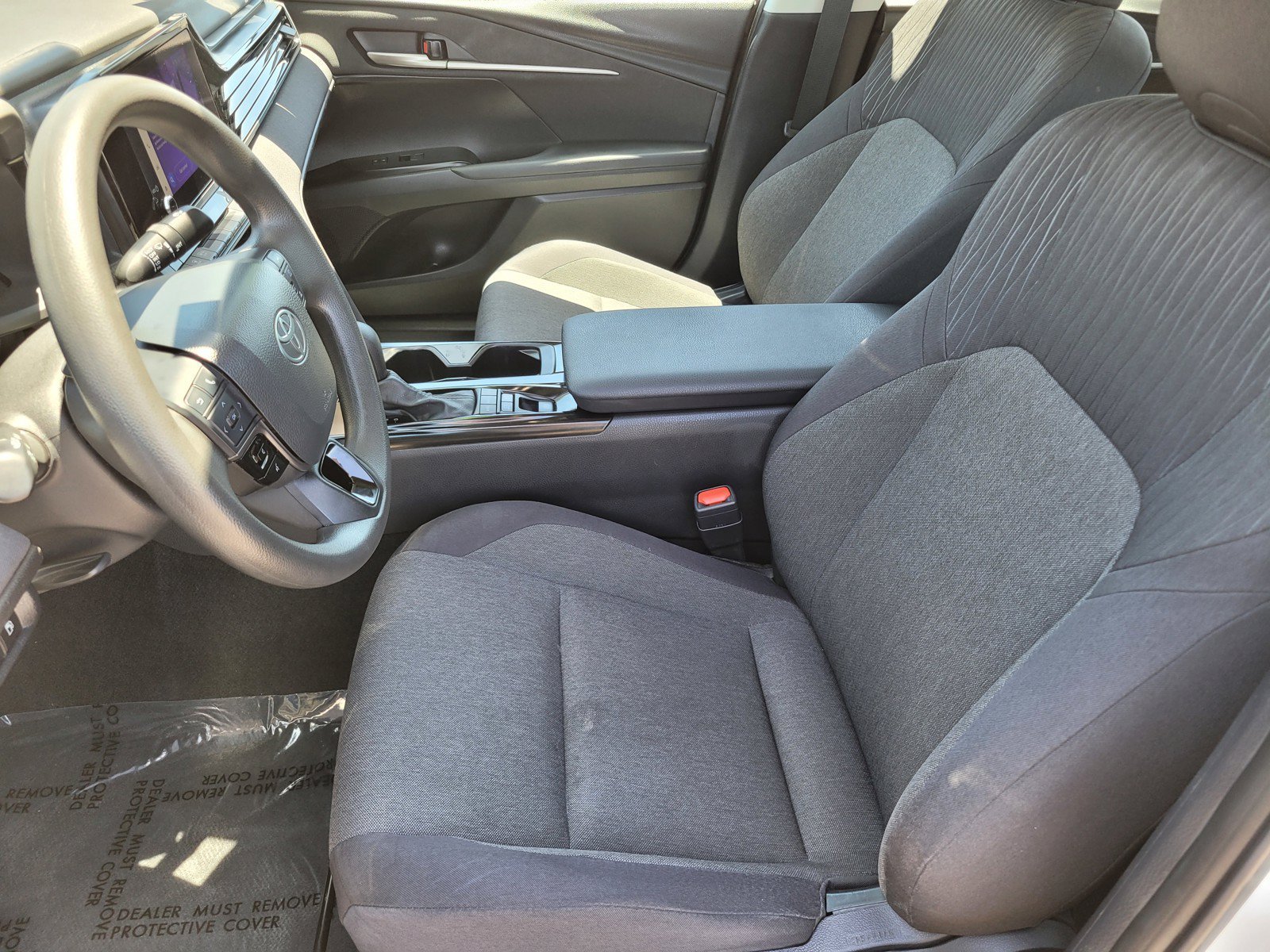 Used 2025 White Toyota  image 16