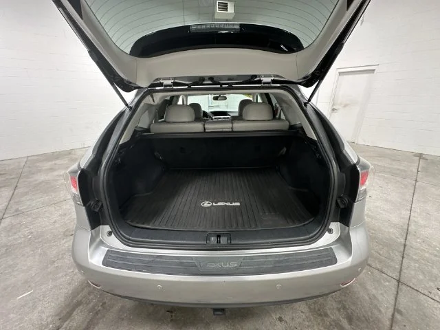Used 2013 Silver Lexus 350 image 16