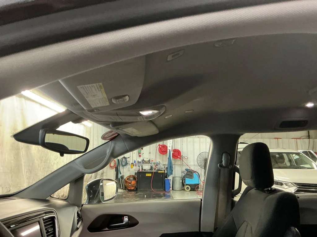 Used 2018 Gray Chrysler Touring Plus image 13