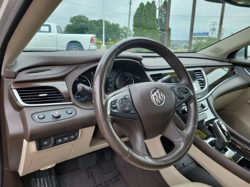 Used 2019 Silver Buick Premium I Group image 17
