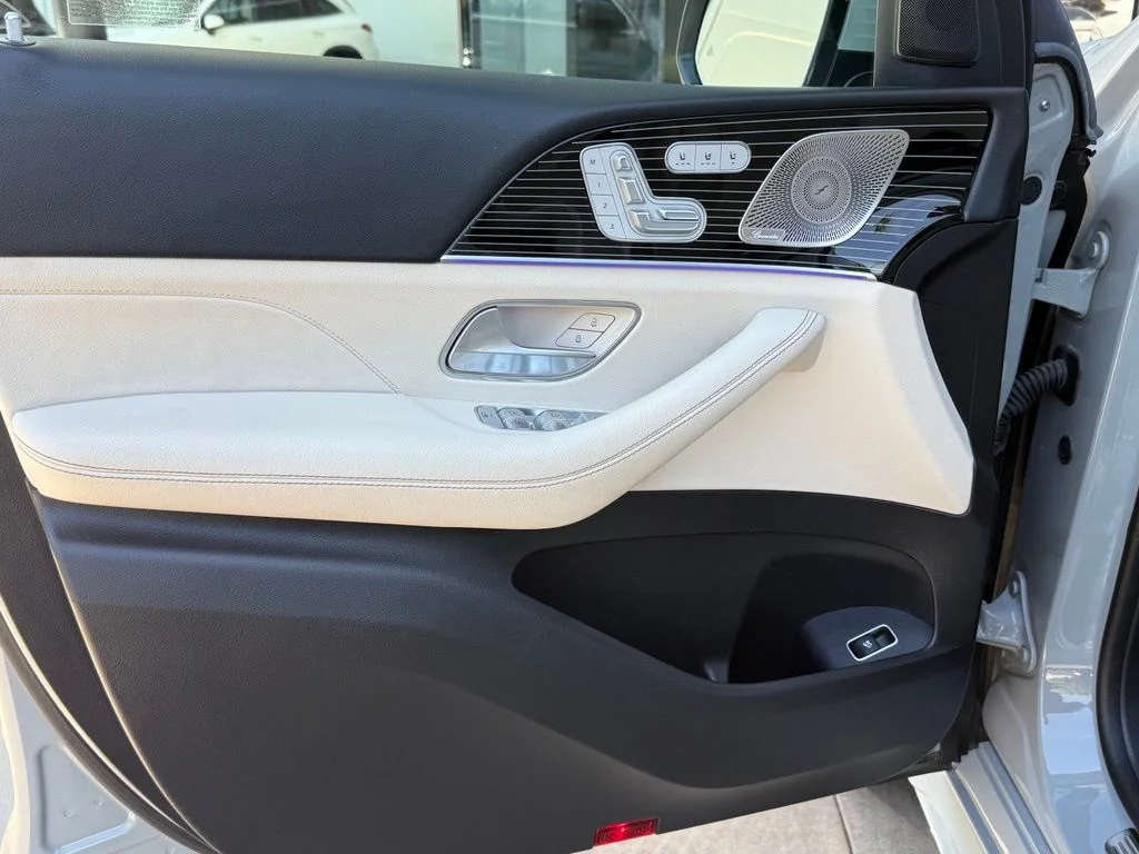 Certified Used 2024 Gray Mercedes-Benz GLE 450 image 21