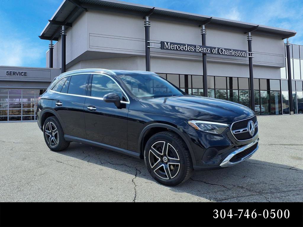 New 2026 Black Mercedes-Benz GLC 300 image 1