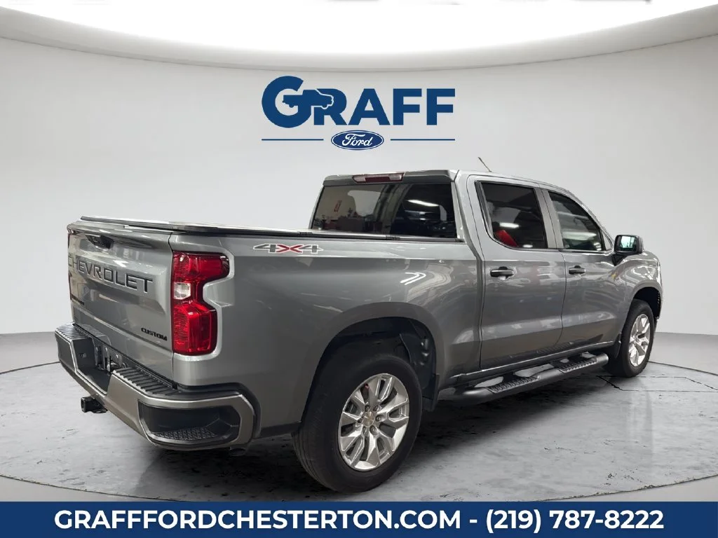 Used 2024 Gray Chevrolet Custom image 6