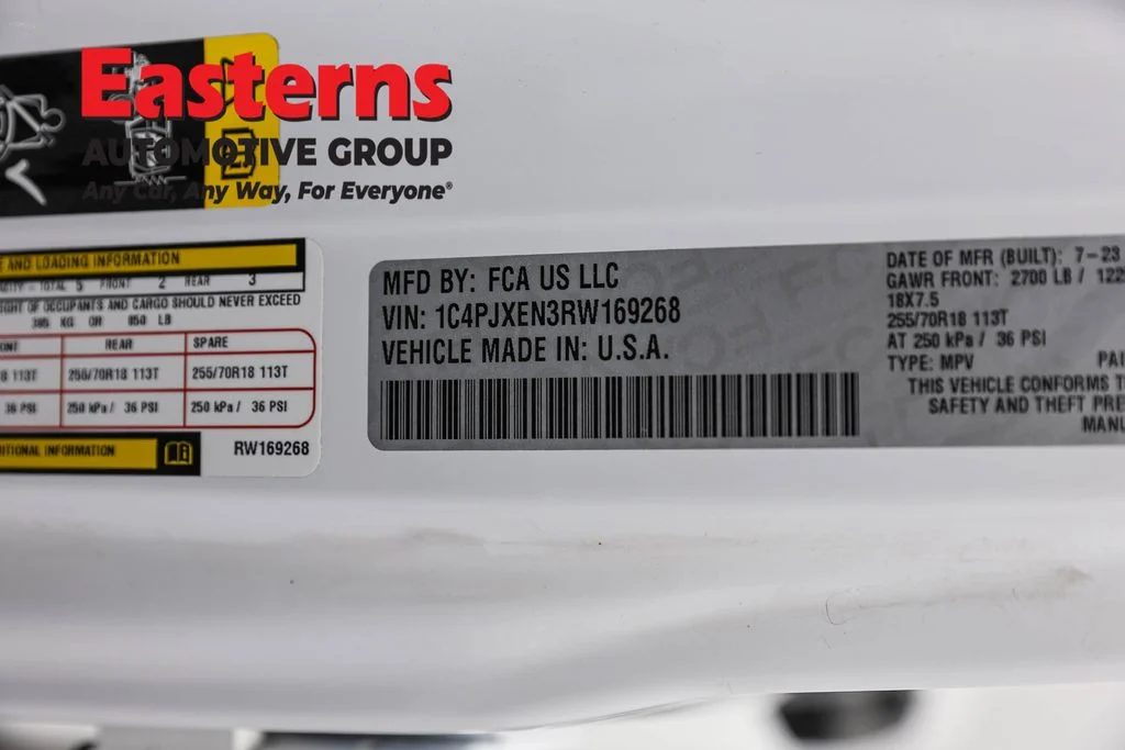 Used 2024 White Jeep Sahara image 34