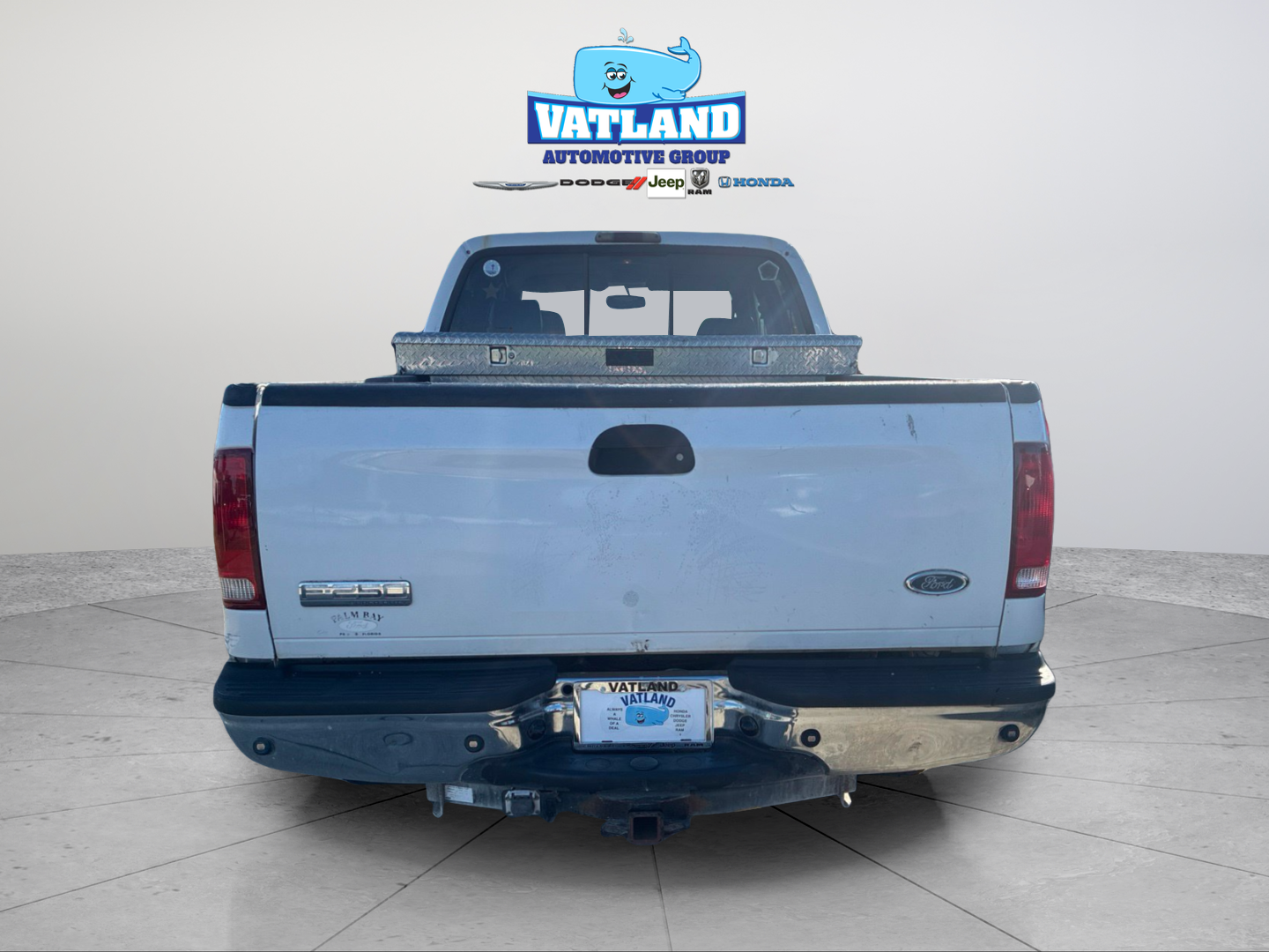 Used 2005 White Ford Lariat image 4
