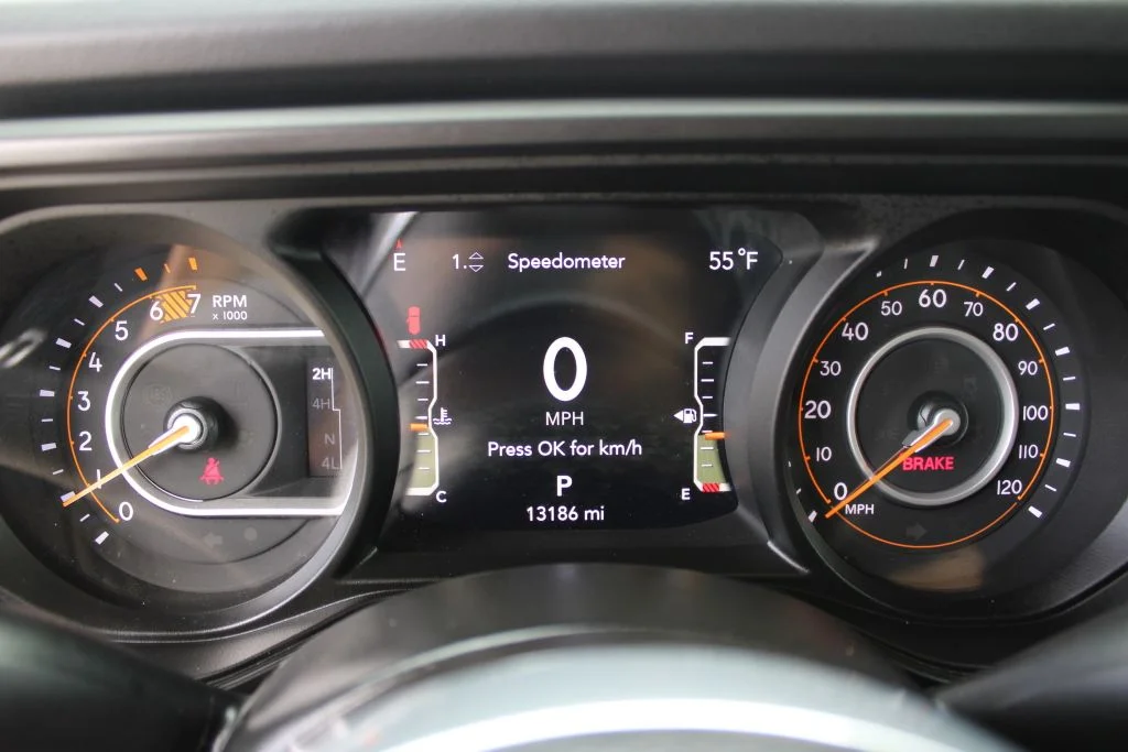 Used 2026  Jeep Sahara image 22