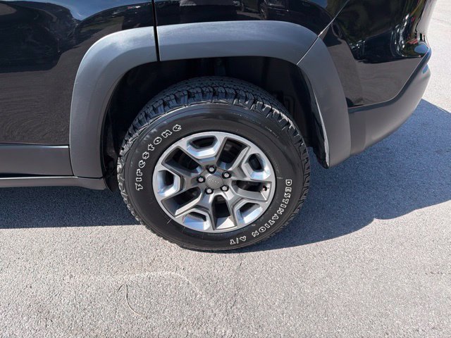 Used 2019 Black Jeep Trailhawk image 14