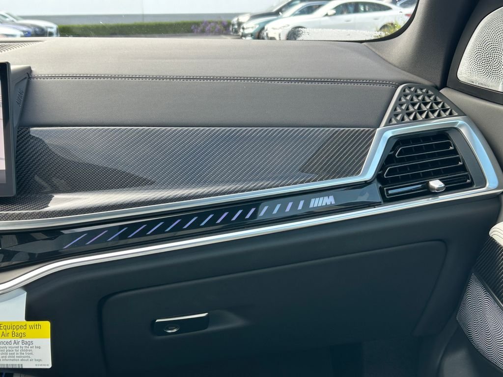 2026 BMW X5 M60i - Photo 34
