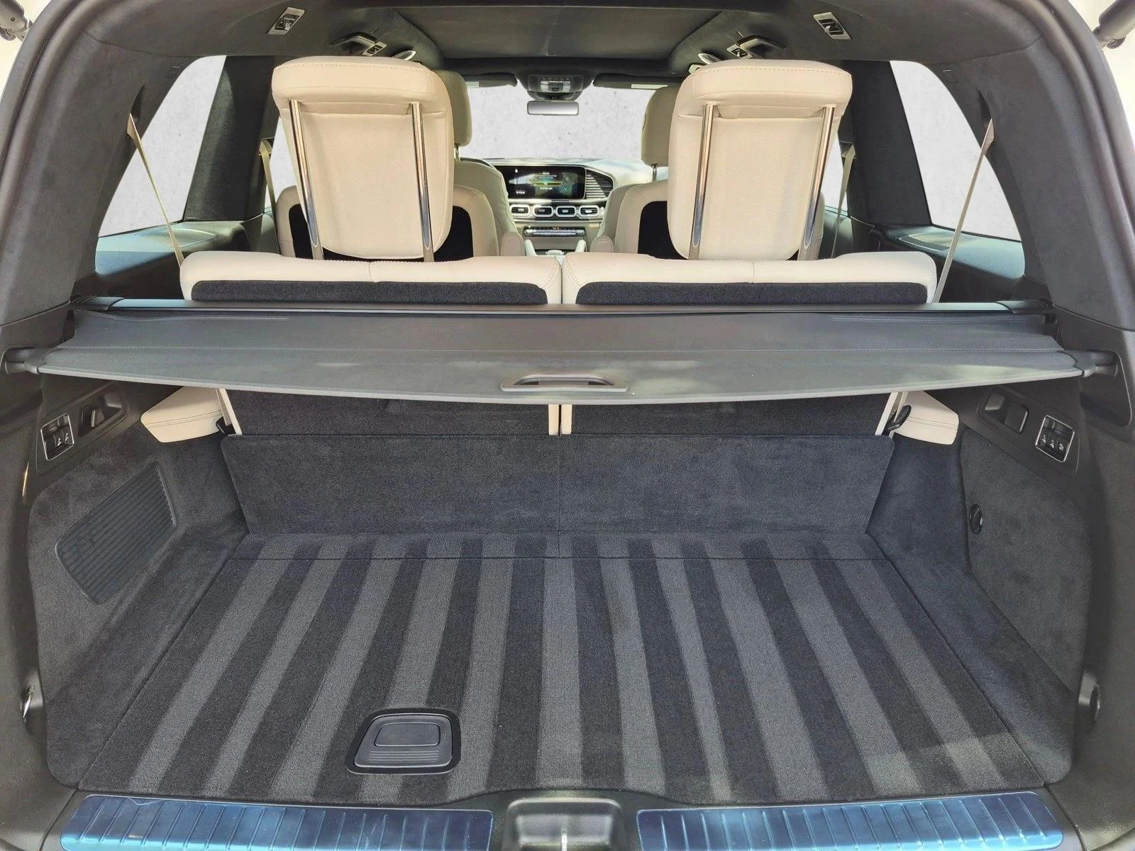 Used 2021 Designo Diamond White Bright Mercedes-Benz AMG® GLS 63 image 6