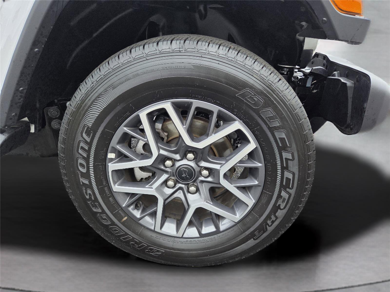 Used 2026 Bright White Clearcoat Jeep Sahara image 34