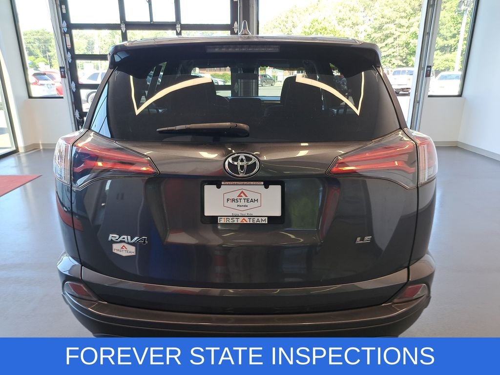 Used 2018 Gray Toyota LE image 5