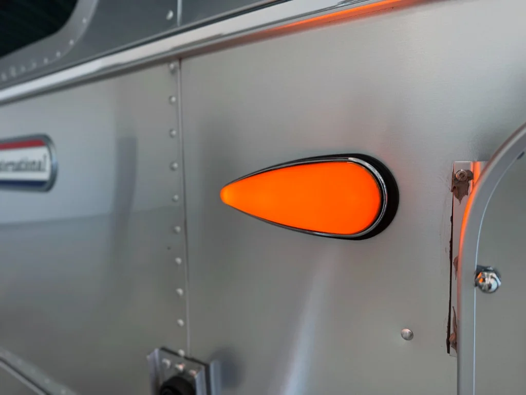 New 2027 SILVER AIRSTREAM  image 6