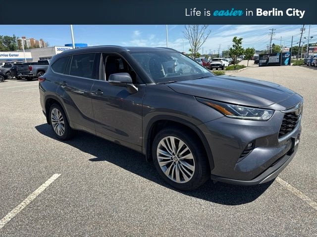 2022 Toyota Highlander Platinum 4x4 V6's photo