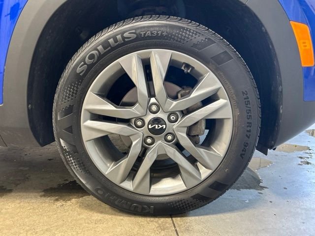 Used 2022 Neptune Blue Kia S image 11