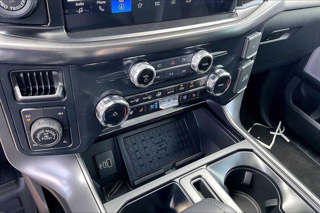 New 2026 White Ford Lariat image 18