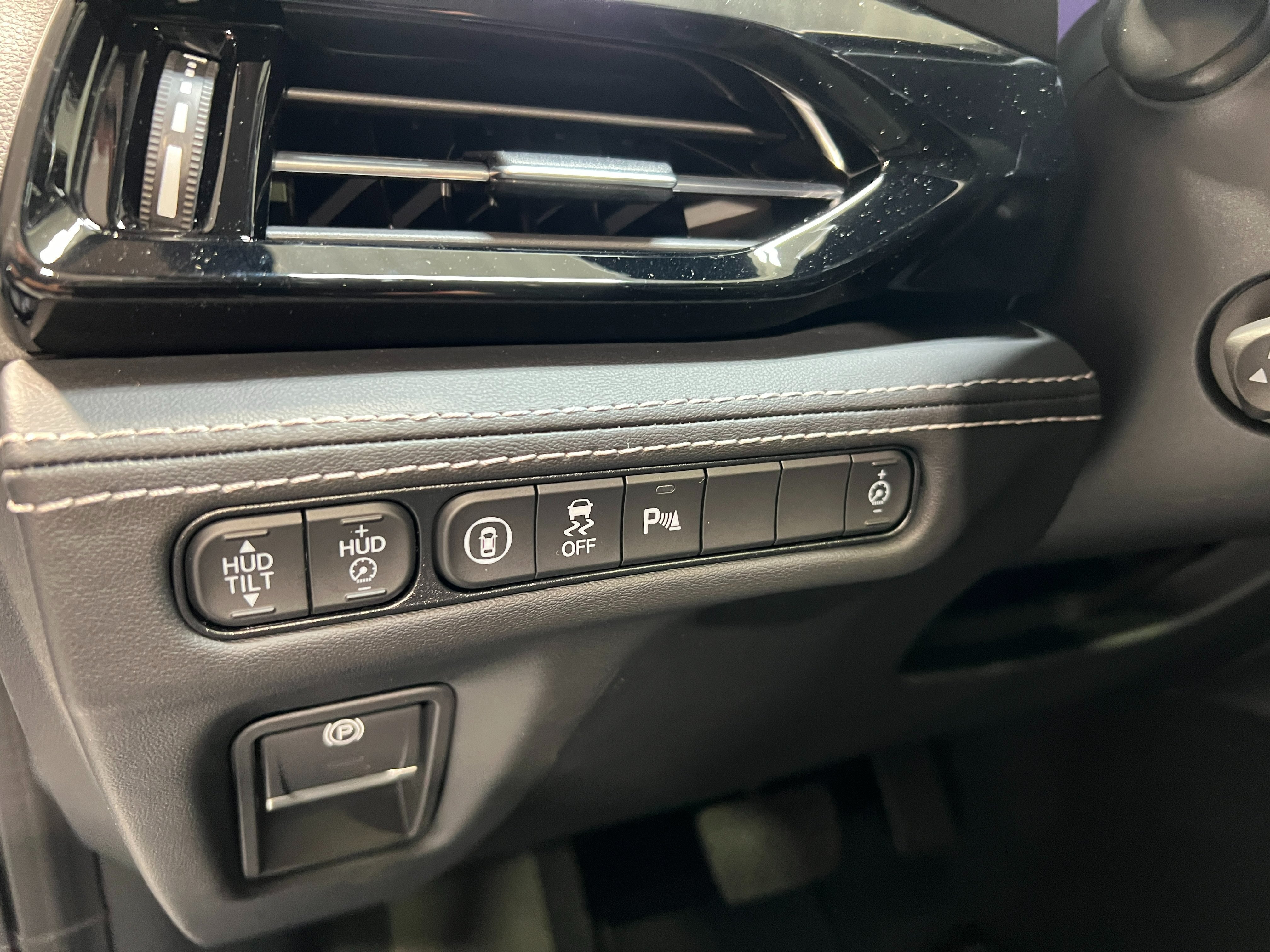 New 2026 Liquid Carbon Metallic Acura w/Advance Package image 16