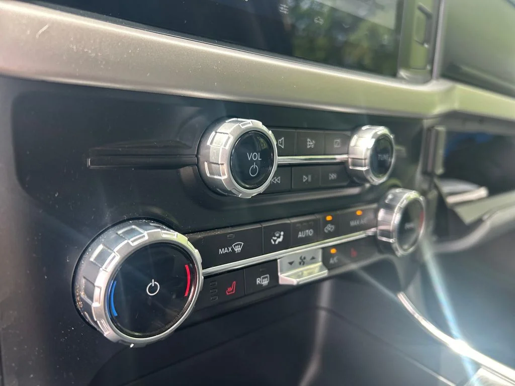 Used 2022 Silver Ford XLT image 14