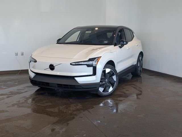 2026 Volvo EX30 Twin Motor Performance Plus's photo