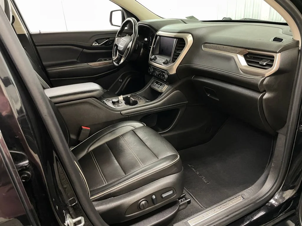 Used 2023 Ebony Twilight Metallic GMC Denali image 41
