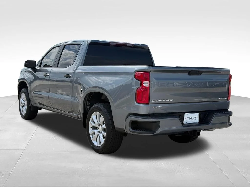 Used 2021 Gray Chevrolet Custom image 6