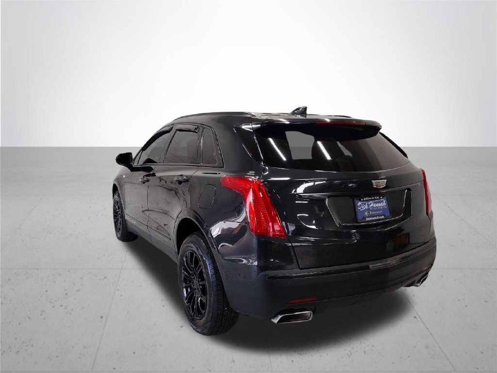 Used 2019  Cadillac Luxury image 8
