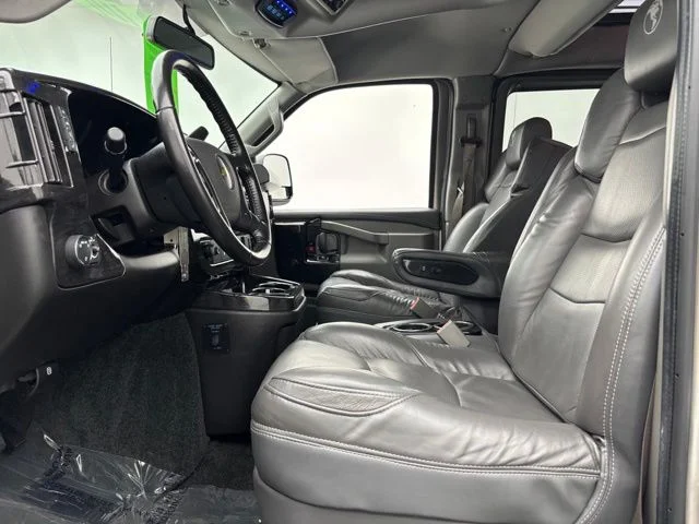 2022 Chevrolet Express Cargo Work Van - Photo 18