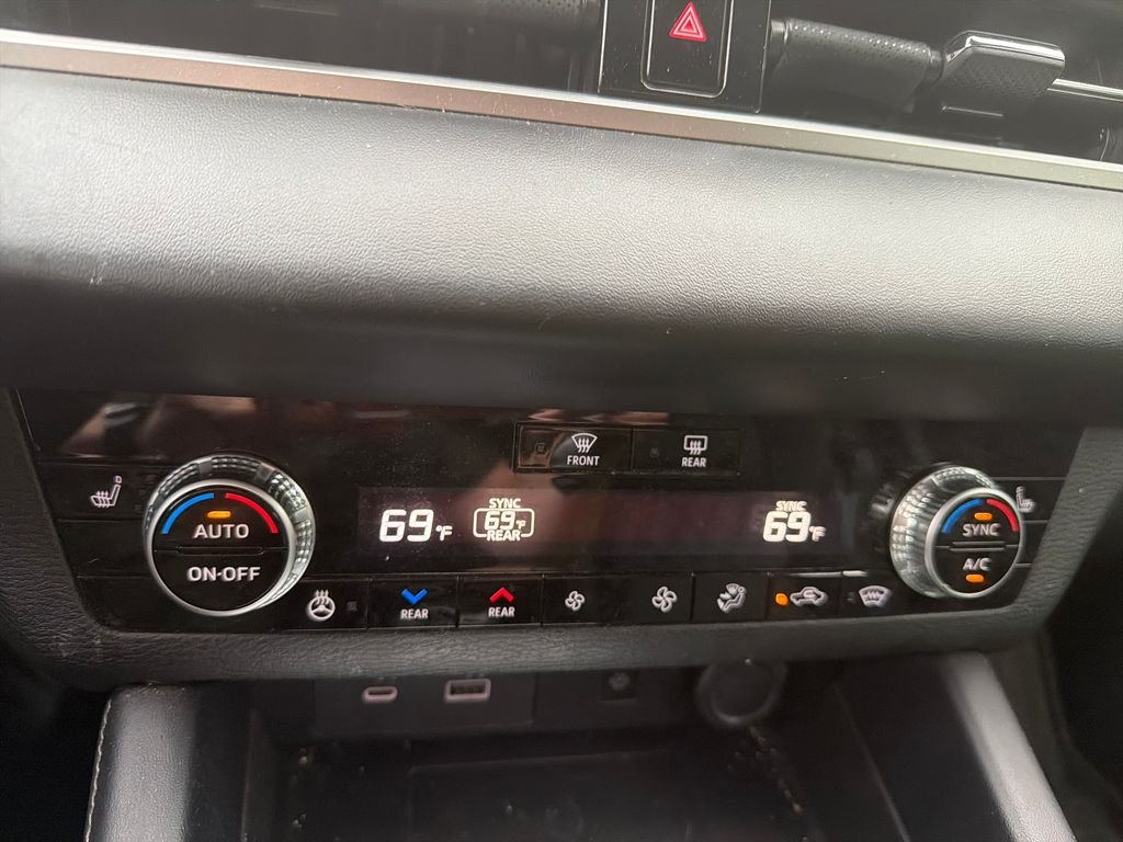 Used 2024 Black Mitsubishi  image 11