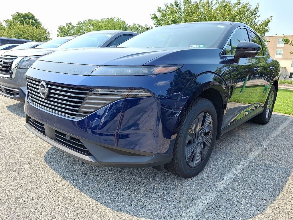 Used 2025 Blue Nissan SL image 3