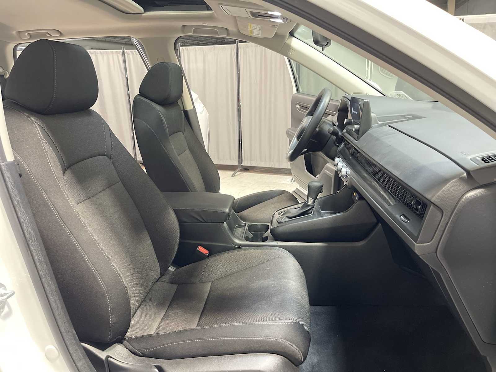 Used 2024 Platinum White Pearl Honda EX image 14