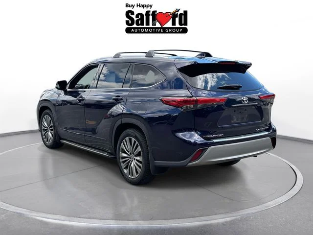 Used 2022  Toyota Platinum image 10