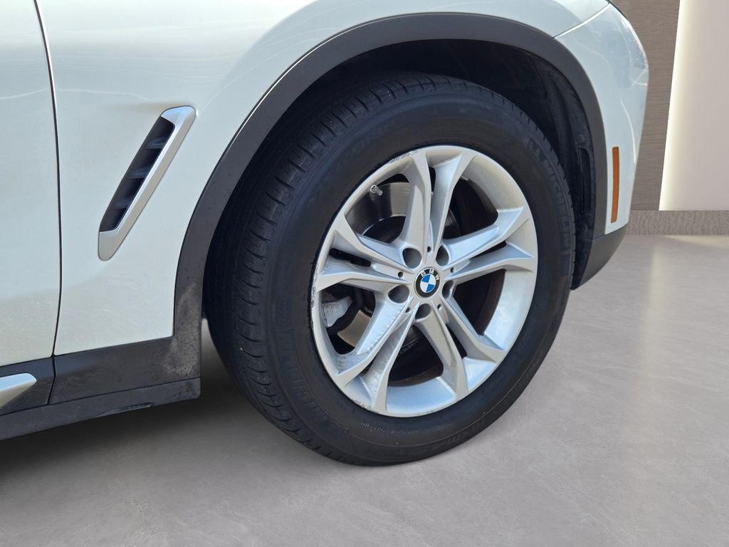 Used 2021 White BMW sDrive30i image 12