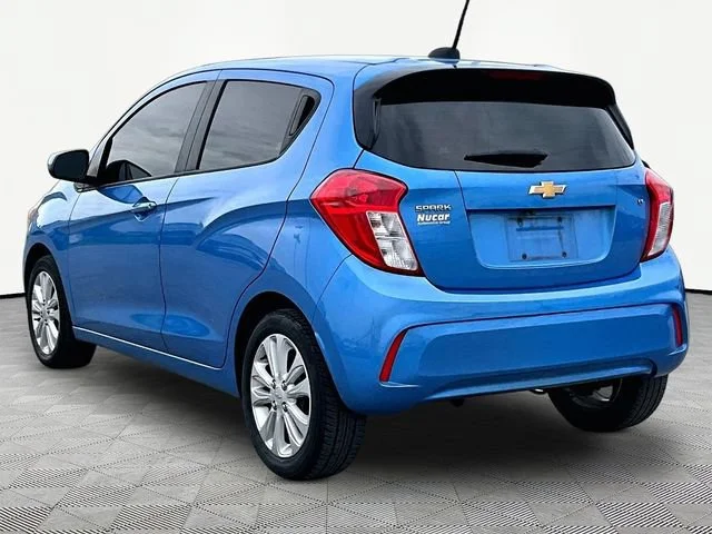 Used 2017 (Metallic Paint.) Chevrolet LT image 4
