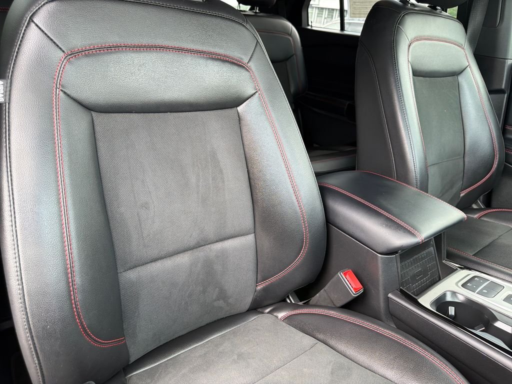 Used 2022 Agate Black Metallic Ford ST-Line image 38