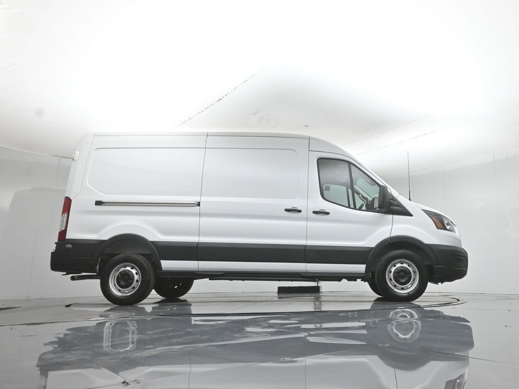 New 2026 Oxford White Ford Base image 45