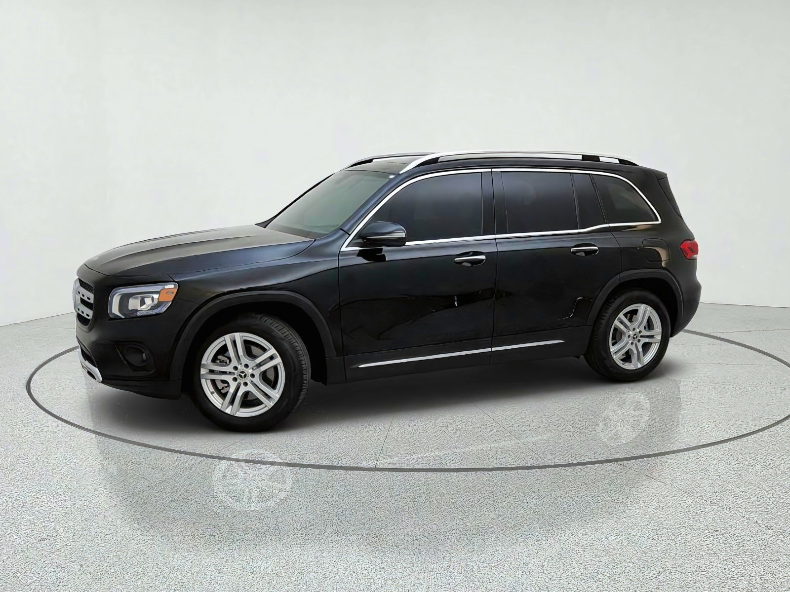 Used 2023 Night Black Mercedes-Benz GLB 250 image 15