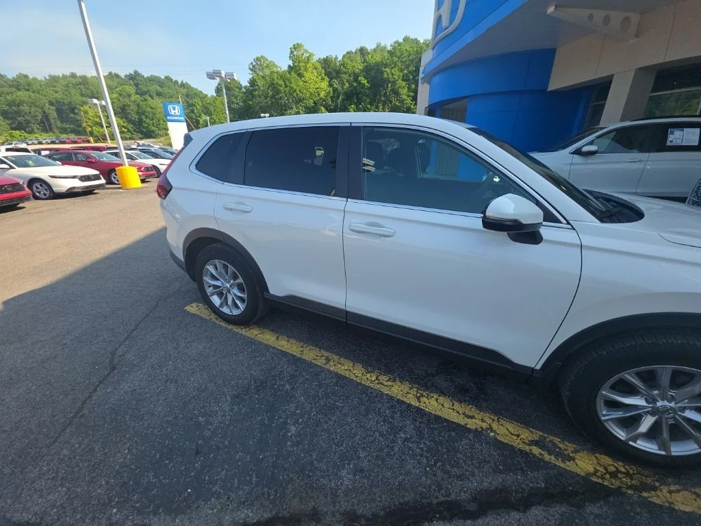 Used 2024 White Honda EX image 18