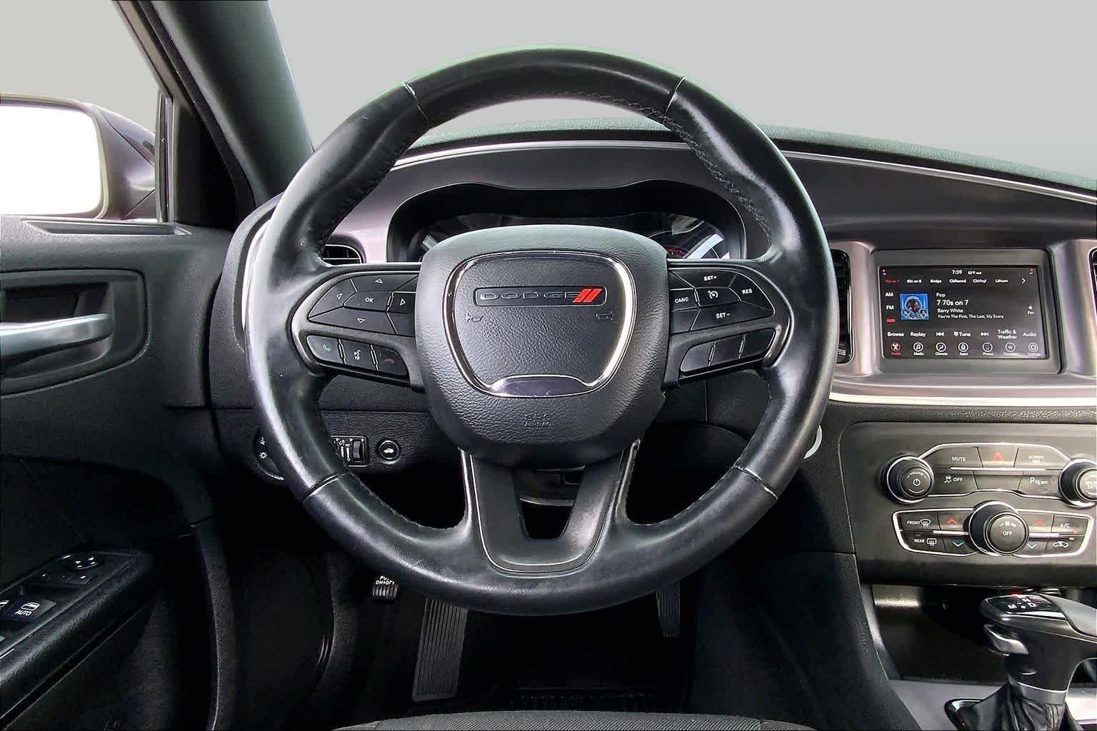 Used 2019 Octane Red Pearlcoat Dodge SXT image 6
