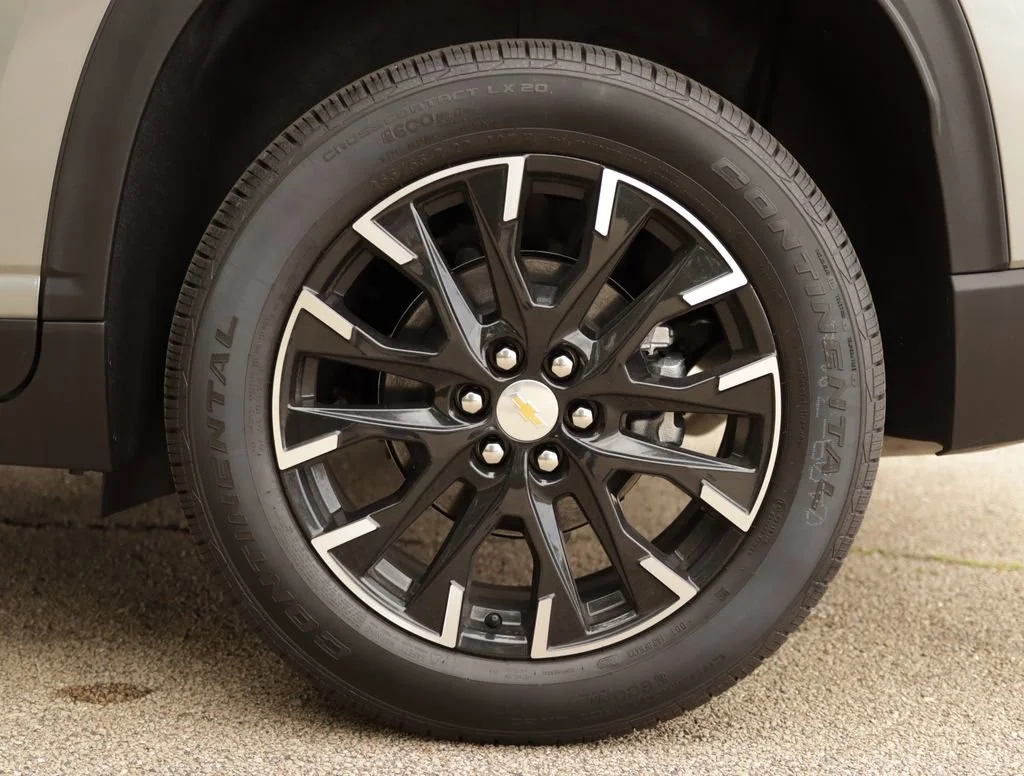 New 2026 Sterling Gray Metallic Chevrolet LT image 40