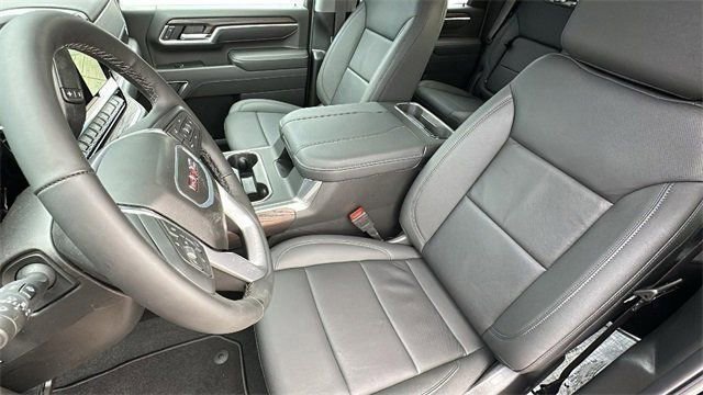 2025 GMC Sierra 2500HD SLT - Photo 19