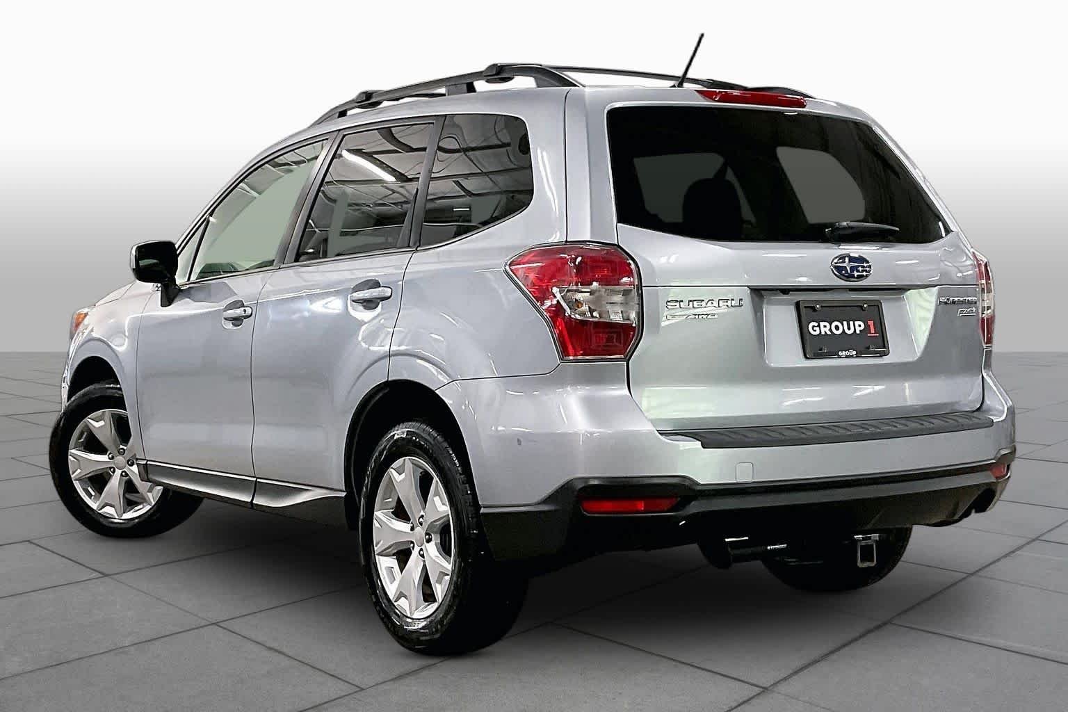 Used 2014 Ice Silver Metallic Subaru 2.5i Premium image 12